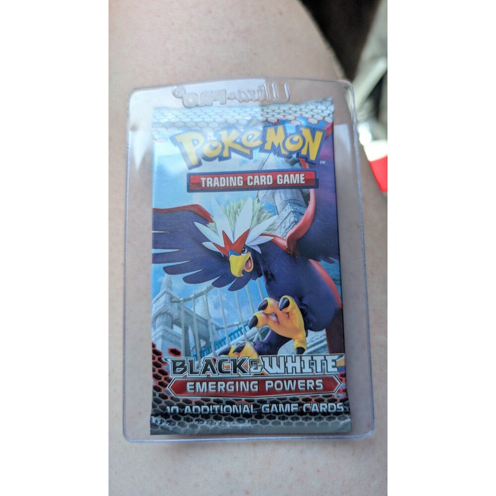 Pokemon Emerging Powers Pack Sealed